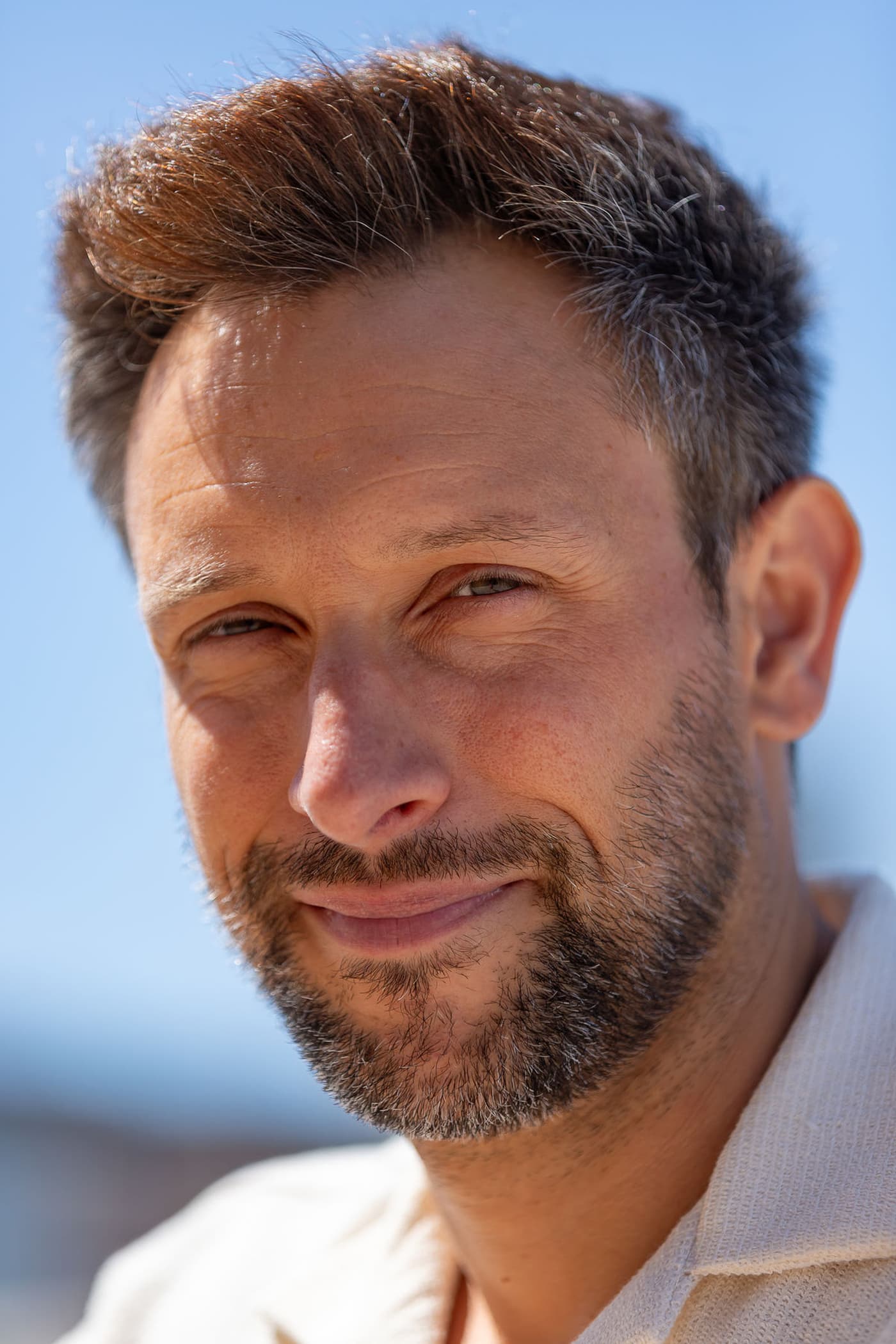 Agence People : ADRIEN